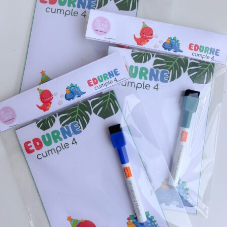 Pizarras con imán y rotulador personalizado para cumpleaños infantiles